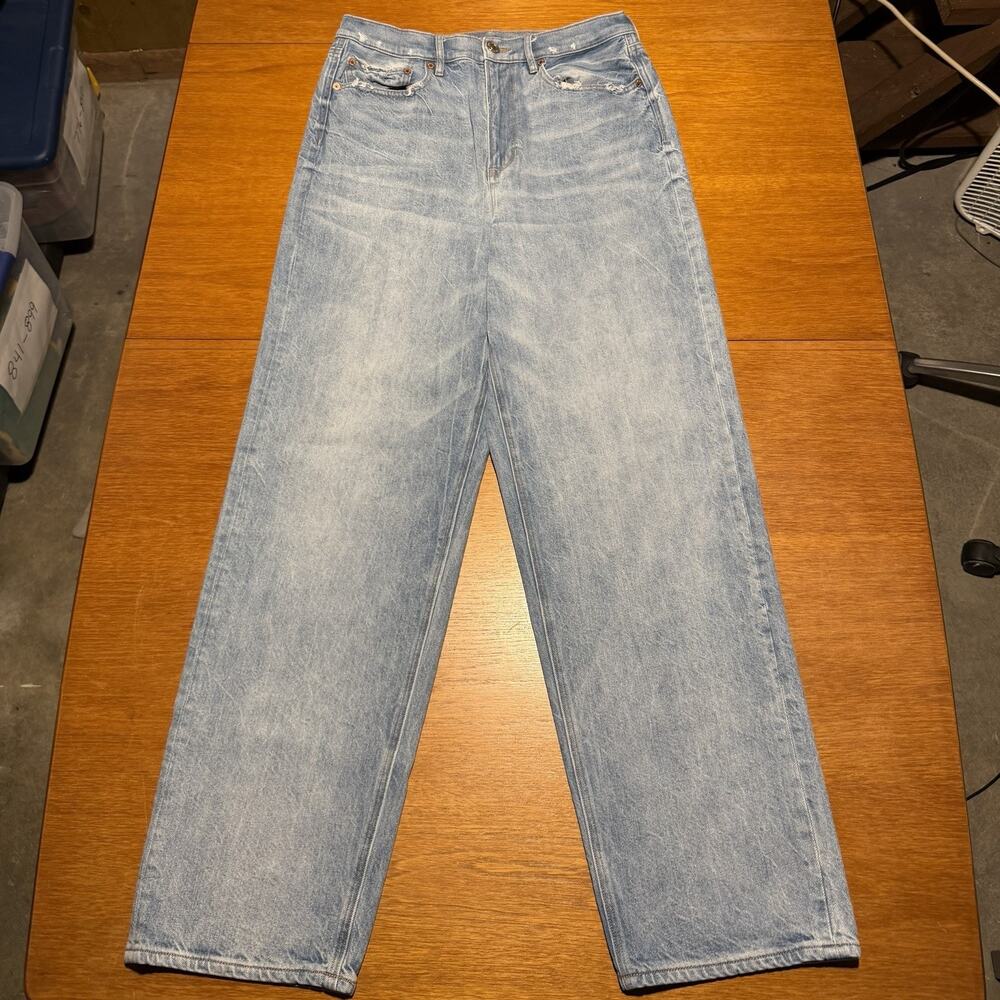 American Eagle Baggy Jean Size 12 Regular High-Rise Light Wash Distressed 30x31